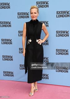 Gillian Anderson feet photo 5
