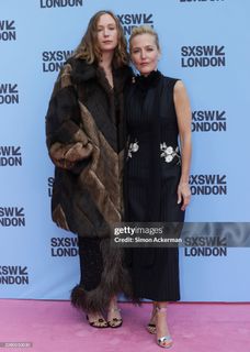 Gillian Anderson feet photo 4