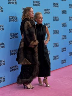 Gillian Anderson feet photo 3