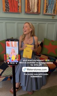 Gillian Anderson feet photo 13