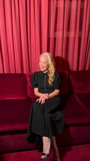 Gillian Anderson feet photo 19