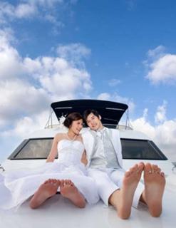 Gillian Chung feet photo 11