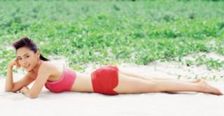 Gillian Chung feet photo 7