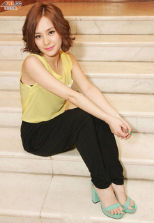 Gillian Chung feet photo 12