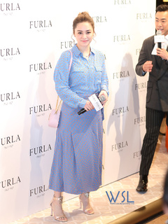 Gillian Chung feet photo 2