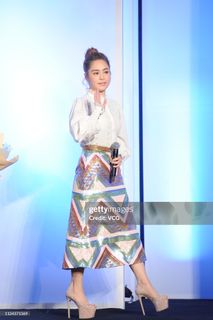Gillian Chung feet photo 18