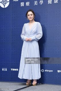 Gillian Chung feet photo 9