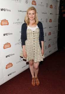 Gillian Jacobs feet photo thumbnail