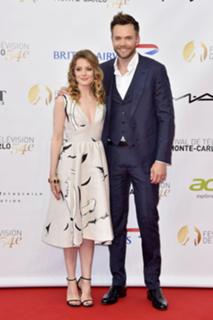 Gillian Jacobs feet photo thumbnail