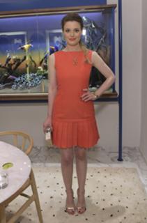 Gillian Jacobs feet photo thumbnail