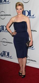 Gillian Jacobs feet photo thumbnail