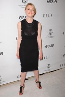 Gillian Jacobs feet photo thumbnail