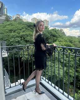 Gillian Jacobs feet photo thumbnail