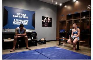 Gillian Robertson feet photo 18