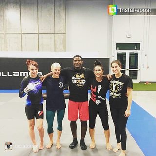 Gillian Robertson feet photo 9