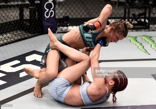 Gillian Robertson feet photo 10