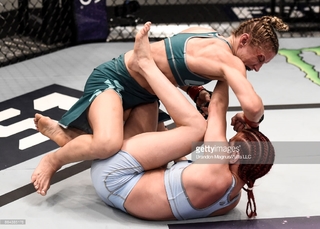 Gillian Robertson feet photo 9