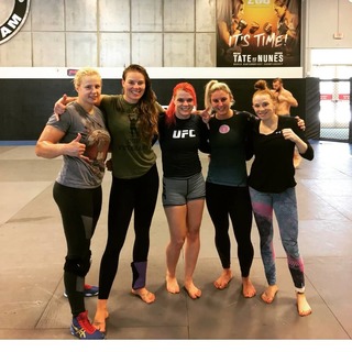 Gillian Robertson feet photo 12