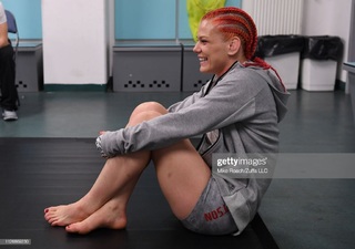 Gillian Robertson feet photo 16