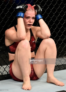 Gillian Robertson feet photo 3