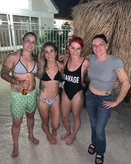 Gillian Robertson feet photo 1