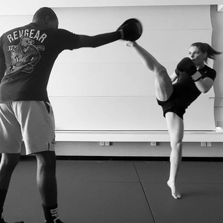 Gillian Robertson feet photo 15