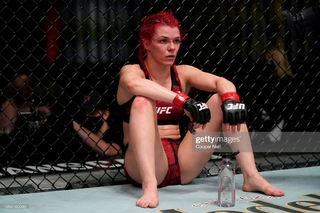 Gillian Robertson feet photo 18