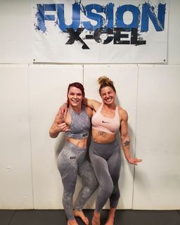 Gillian Robertson feet photo 11