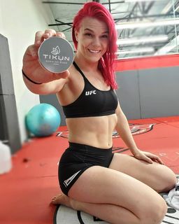 Gillian Robertson feet photo 10