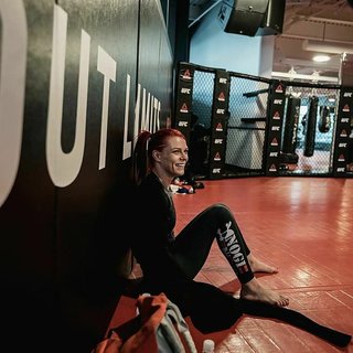 Gillian Robertson feet photo 8