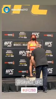 Gillian Robertson feet photo 3