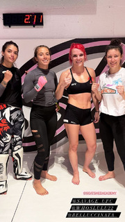 Gillian Robertson feet photo 20