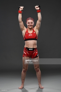 Gillian Robertson feet photo 9