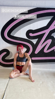 Gillian Robertson feet photo 4