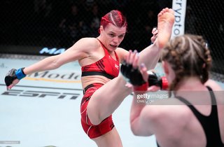 Gillian Robertson feet photo 3