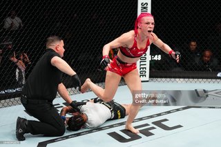 Gillian Robertson feet photo 11