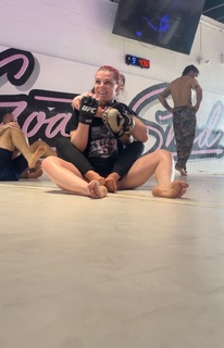 Gillian Robertson feet photo 11