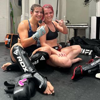 Gillian Robertson feet photo 8