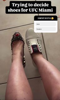 Gillian Robertson feet photo 11