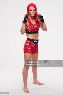 Gillian Robertson feet photo 17
