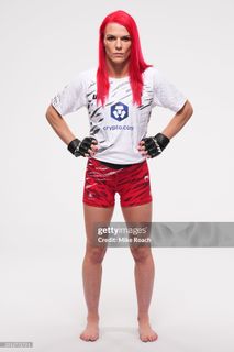 Gillian Robertson feet photo 8