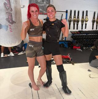 Gillian Robertson feet photo 11