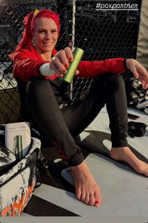 Gillian Robertson feet photo 18