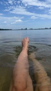 Gillian Robertson feet photo 7