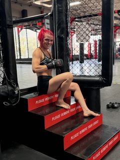 Gillian Robertson feet photo 2