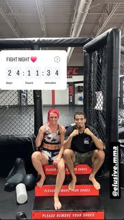 Gillian Robertson feet photo 12