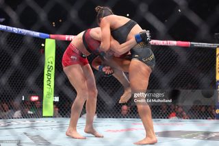 Gillian Robertson feet photo 17