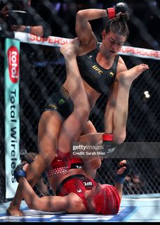 Gillian Robertson feet photo 12