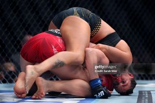 Gillian Robertson feet photo 6