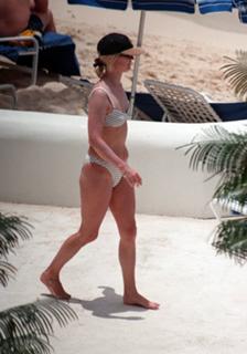 Gillian Taylforth feet photo 16